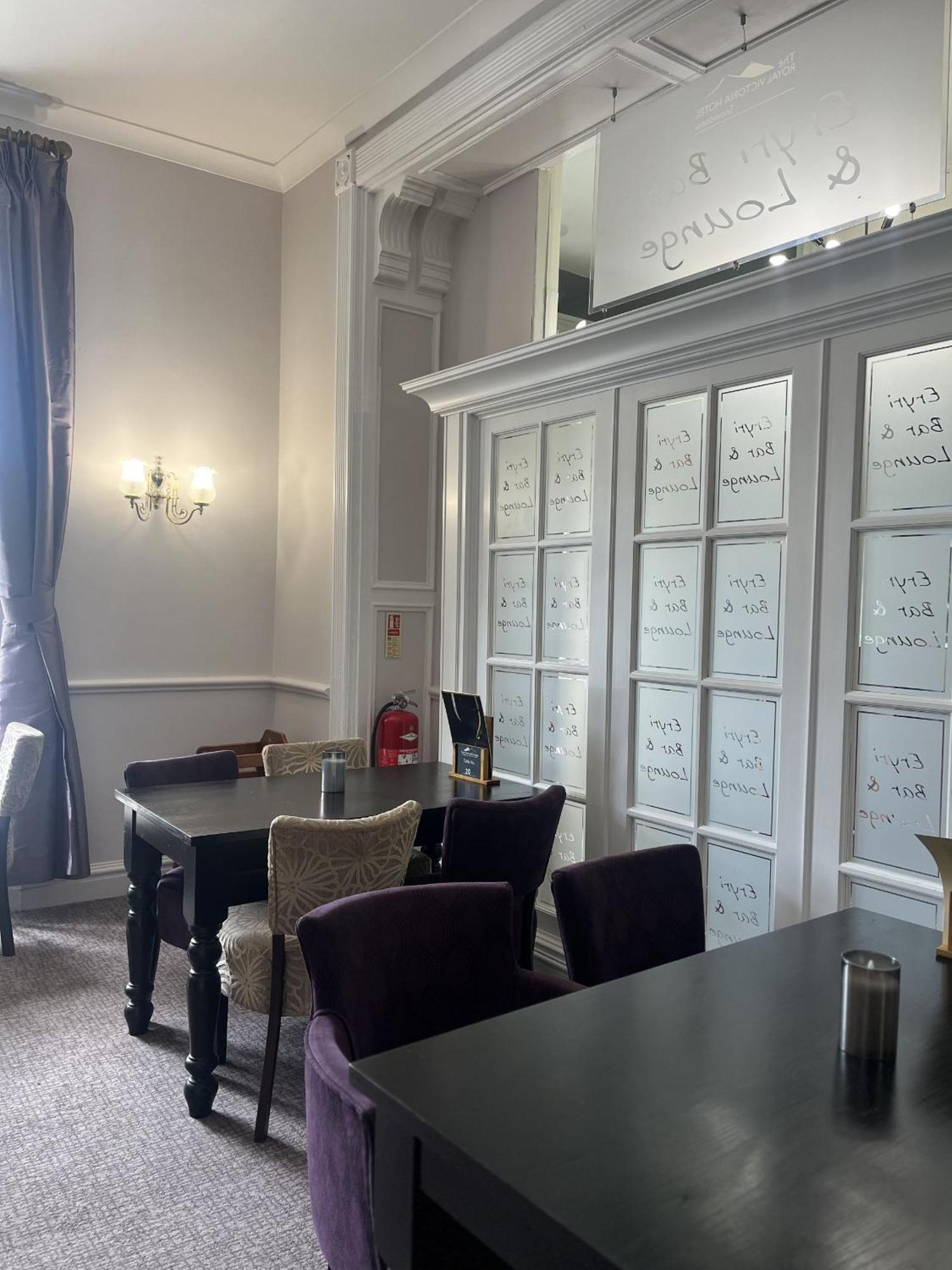 לאנבריס Royal Victoria Hotel Snowdonia מראה חיצוני תמונה
