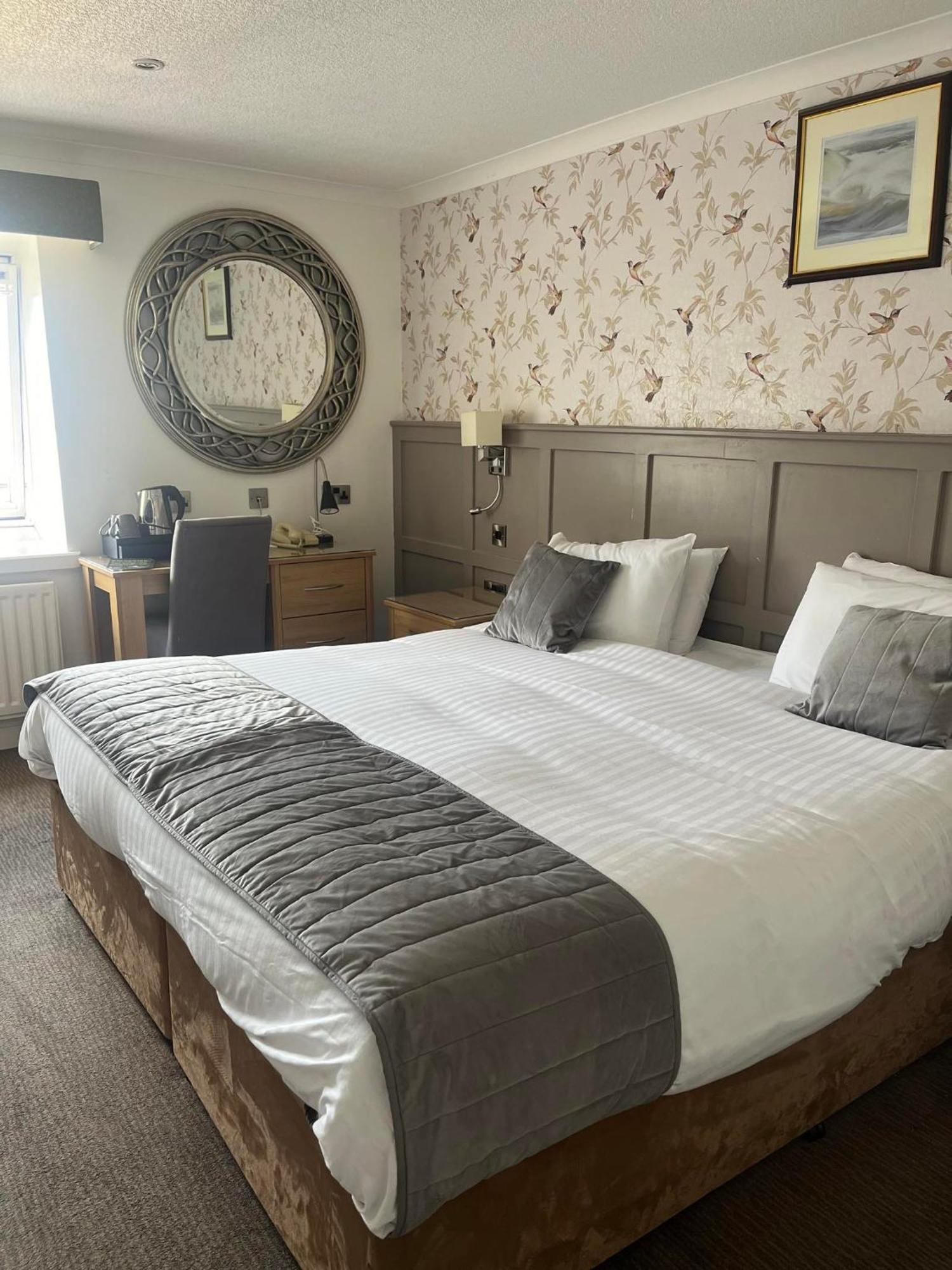לאנבריס Royal Victoria Hotel Snowdonia מראה חיצוני תמונה