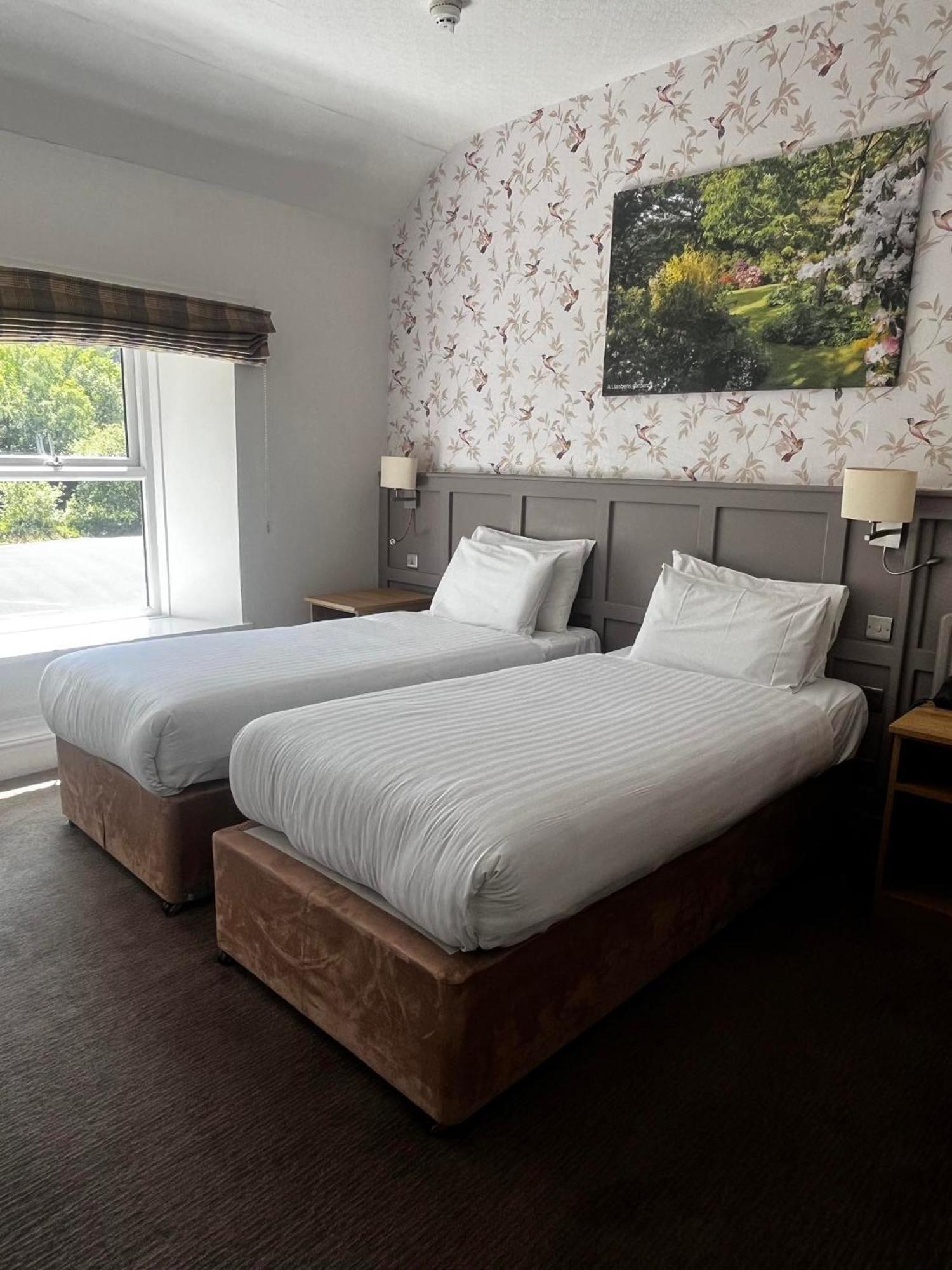 לאנבריס Royal Victoria Hotel Snowdonia מראה חיצוני תמונה