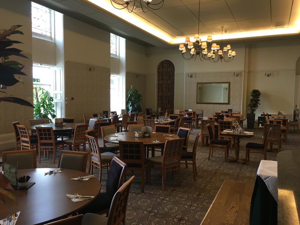 לאנבריס Royal Victoria Hotel Snowdonia מראה חיצוני תמונה